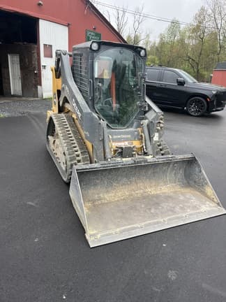 Image of John Deere 317G equipment image 4