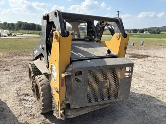 Image of John Deere 318G equipment image 4