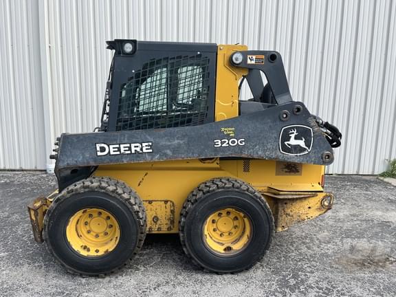 Image of John Deere 320G equipment image 2