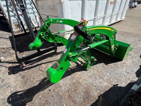 Image of John Deere 320R equipment image 2