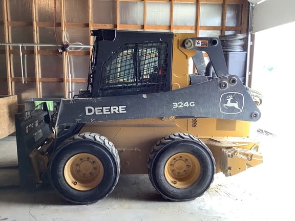 Image of John Deere 324G equipment image 3