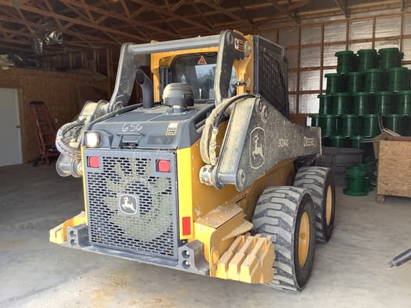 Image of John Deere 324G equipment image 4
