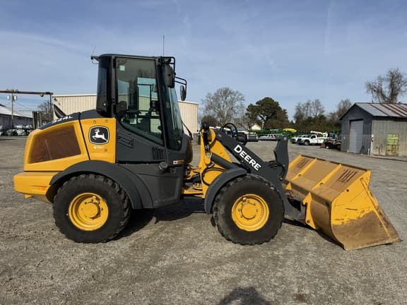 Image of John Deere 324L equipment image 2