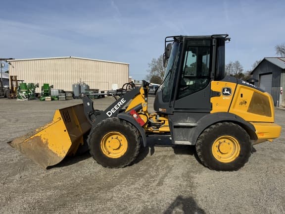 Image of John Deere 324L equipment image 1