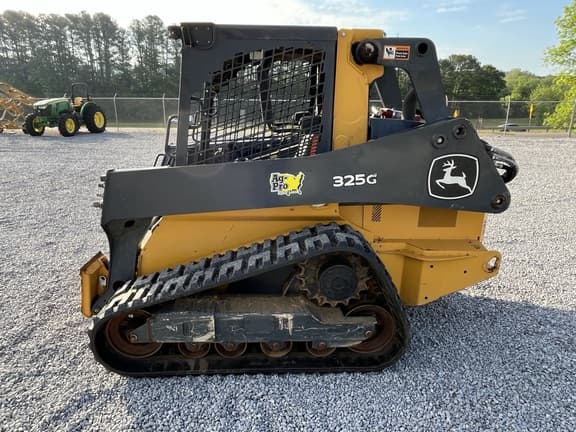 Image of John Deere 325G equipment image 1