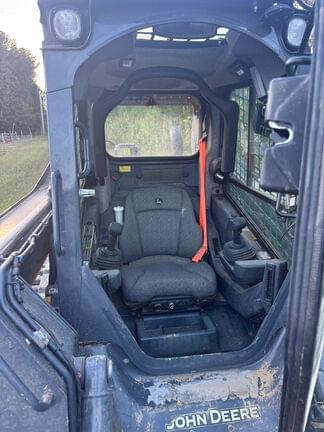 Image of John Deere 325G equipment image 1
