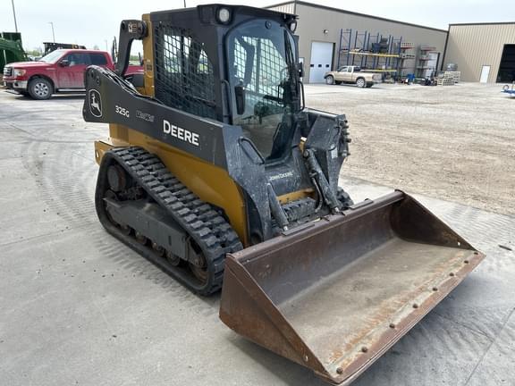 Image of John Deere 325G equipment image 1