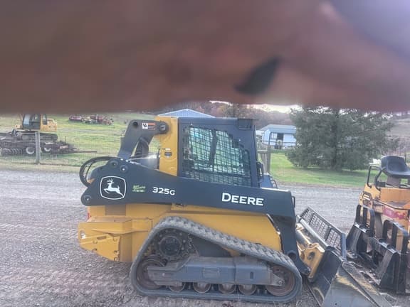 Image of John Deere 325G equipment image 2