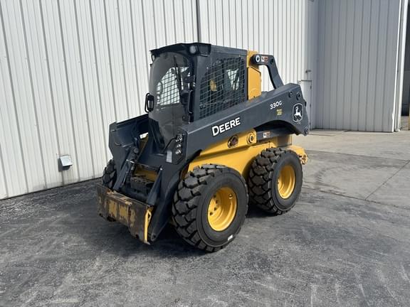 Image of John Deere 330G equipment image 4