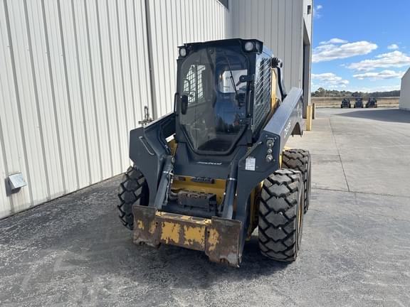 Image of John Deere 330G equipment image 3