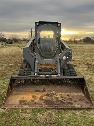 Image of John Deere 331G equipment image 2