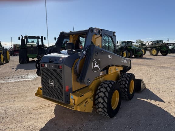 Image of John Deere 332G equipment image 4