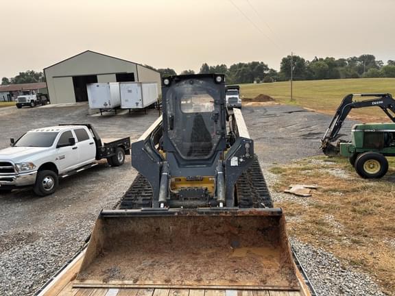 Image of John Deere 333G equipment image 4