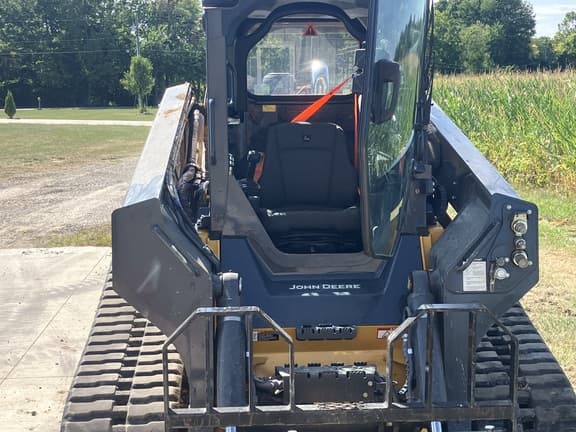 Image of John Deere 333G equipment image 3