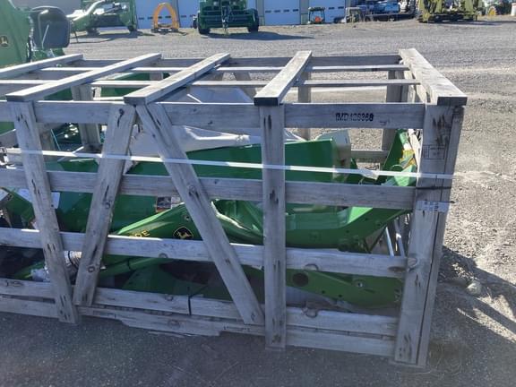 Image of John Deere 400E Primary image