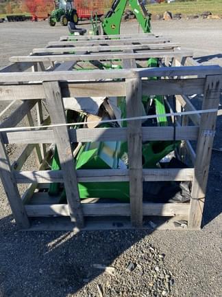 Image of John Deere 400E equipment image 2