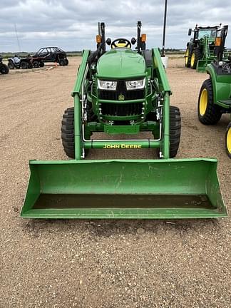 Image of John Deere 4044M equipment image 4