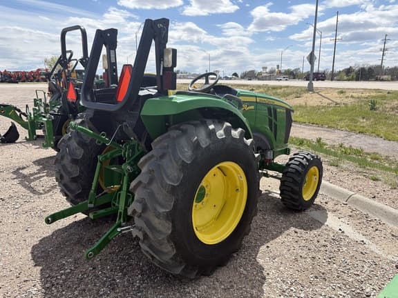 Image of John Deere 4044M equipment image 3