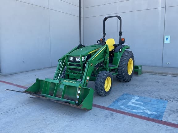 Image of John Deere 4044R equipment image 1