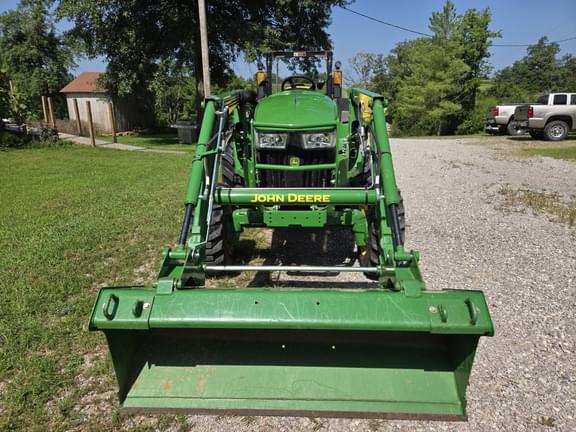 Image of John Deere 4052M equipment image 3