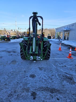 Image of John Deere 4052M equipment image 3
