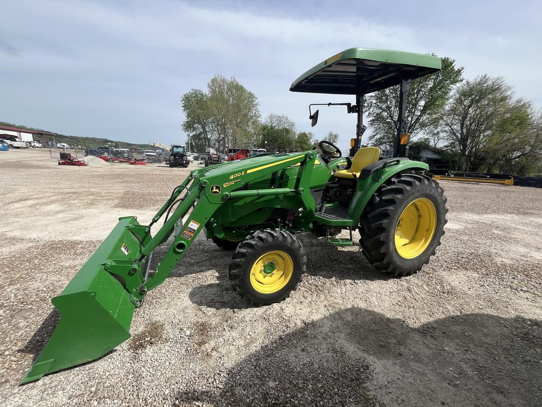 Image of John Deere 4052M Primary image