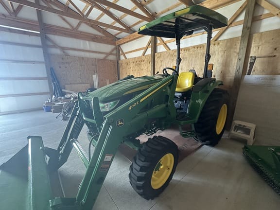 2022 John Deere 4052M Equipment Image0