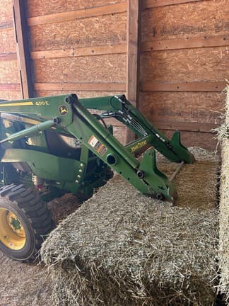 Image of John Deere 4066M equipment image 1