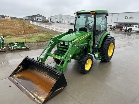 Image of John Deere 4066R equipment image 2