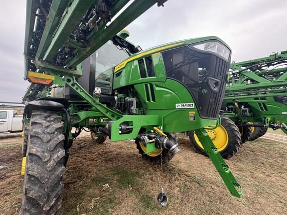 2022 John Deere 410R Equipment Image0