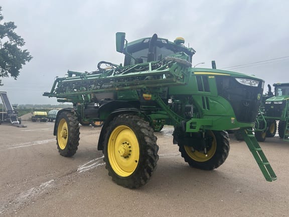 2022 John Deere 410R Equipment Image0