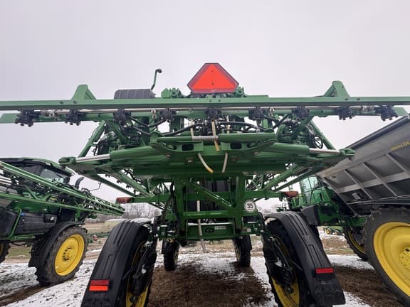 Image of John Deere 410R equipment image 3