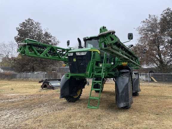 2022 John Deere 410R Equipment Image0