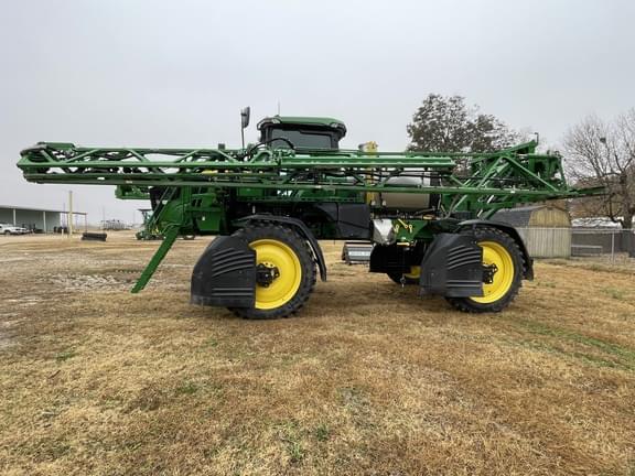 Image of John Deere 410R equipment image 1