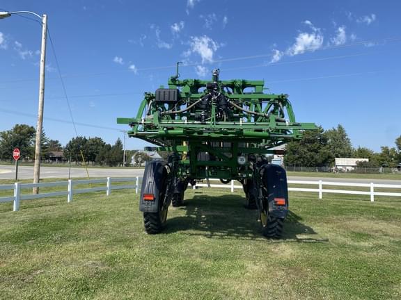 Image of John Deere 410R equipment image 4