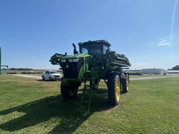 Image of John Deere 410R equipment image 1