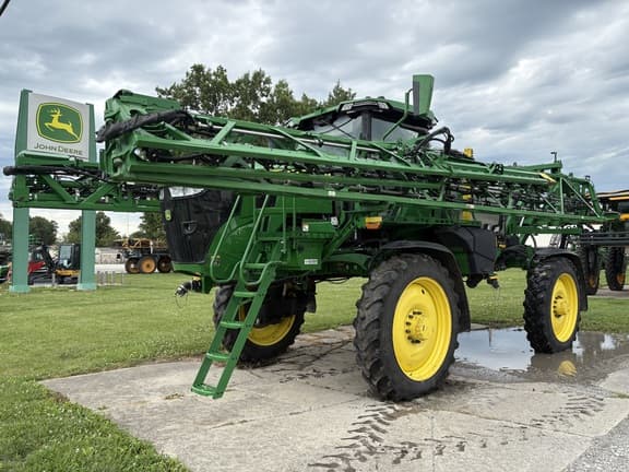 Image of John Deere 410R Primary image