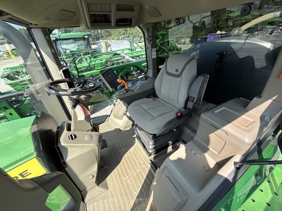 Image of John Deere 410R equipment image 2