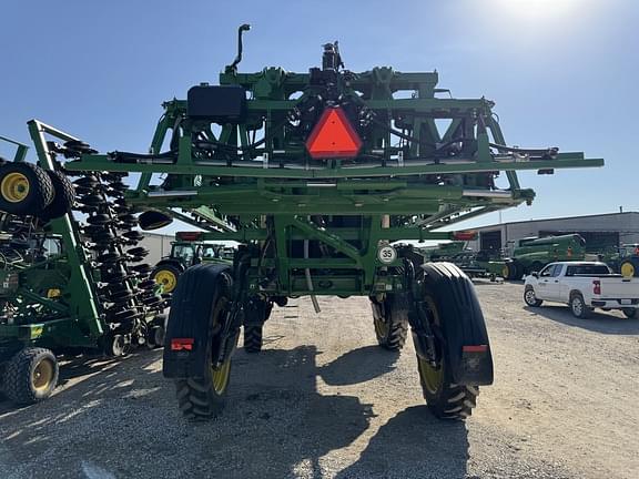 Image of John Deere 410R equipment image 4