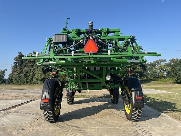 Image of John Deere 410R equipment image 2