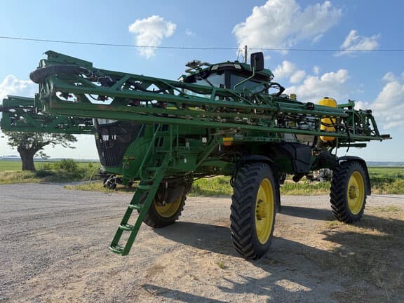 Image of John Deere 410R Primary image
