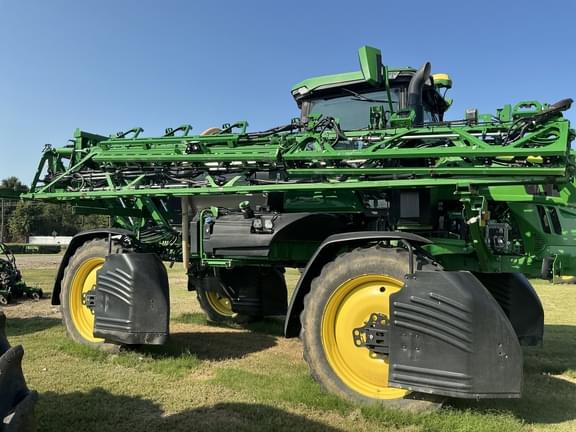Image of John Deere 410R equipment image 3