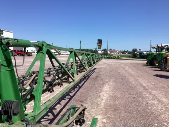 Image of John Deere 412R equipment image 4