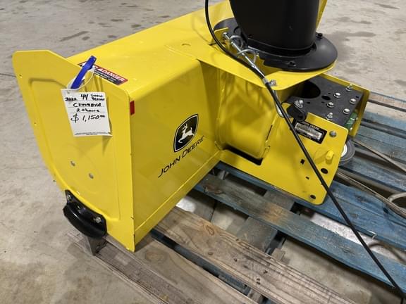 Image of John Deere 44" Snowblower equipment image 4