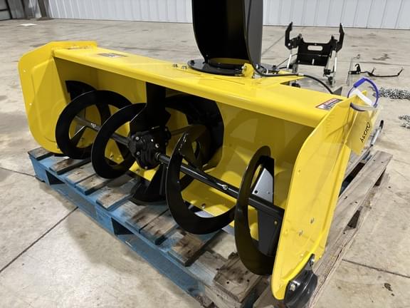 Image of John Deere 44" Snowblower Primary image