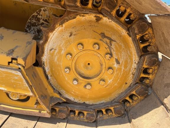 Image of John Deere 450K equipment image 4