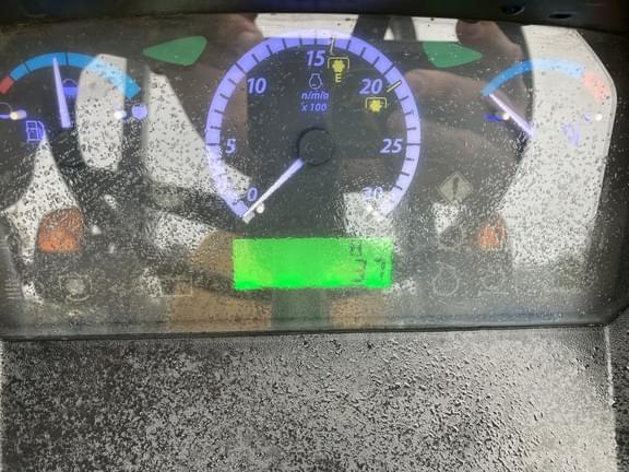 Image of John Deere 5045E equipment image 4