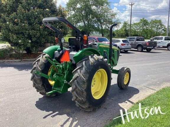 Image of John Deere 5045E equipment image 3