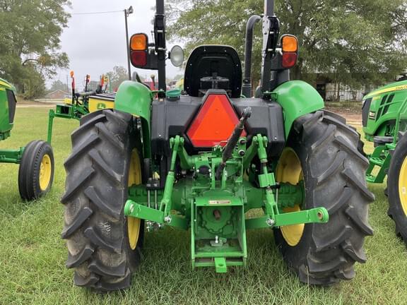 Image of John Deere 5045E equipment image 2