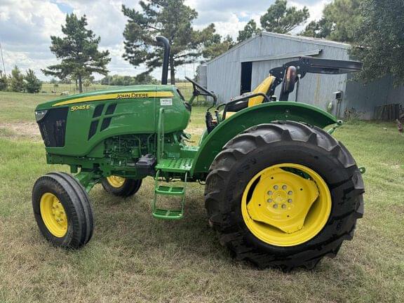 Image of John Deere 5045E Primary image